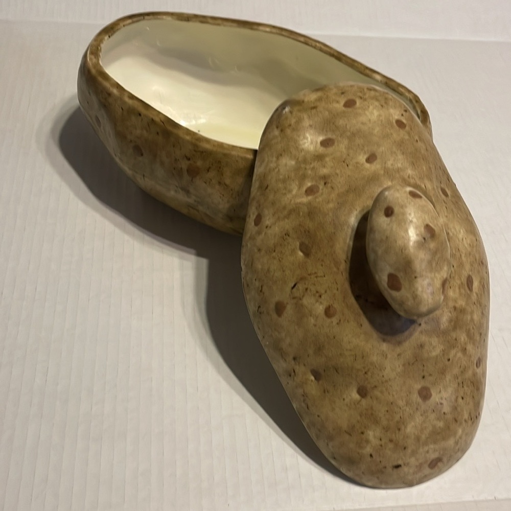 Baked Potato Covered Casserole Serving Dish Vintage Ceramic Bowl w/lid 1970’s